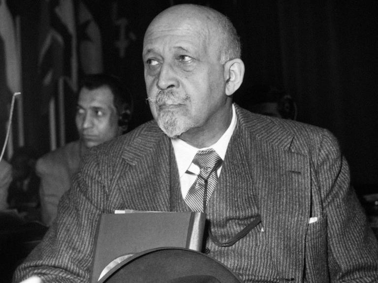 William Edward Burghardt Du Bois (1868 - 1963), US-Bürgerrechtler und Initiator des ersten Pan-Afrikanischen Kongresses 1919