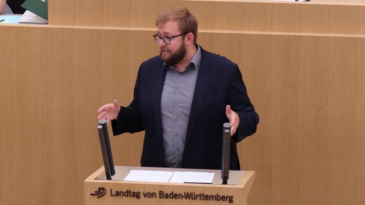 Alex Maier spricht im Landtag Alex Maier spricht im Landtag