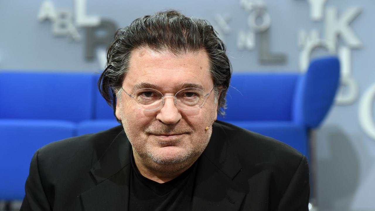 Der niederländische Schriftsteller Leon de Winter bei der Leipziger Buchmesse 2016 Der niederländische Schriftsteller Leon de Winter bei der Leipziger Buchmesse 2016