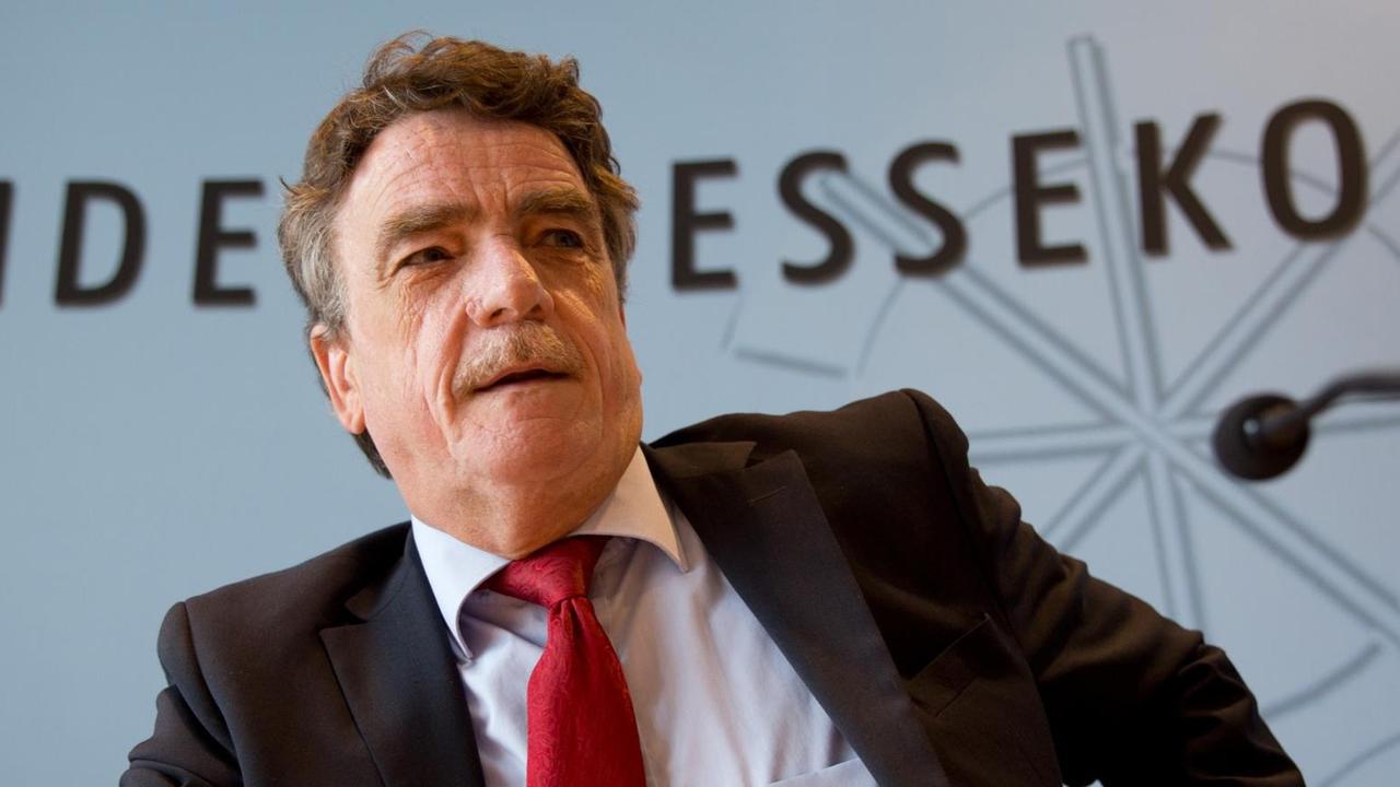 Der nordrhein-westfälische Verkehrsminister Michael Groschek (SPD). Der nordrhein-westfälische Verkehrsminister Michael Groschek (SPD).