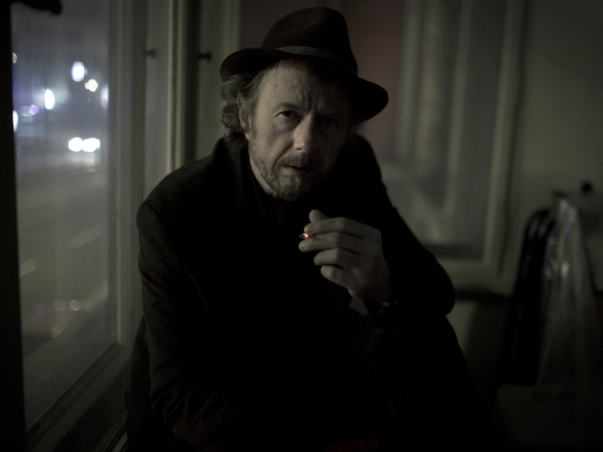 Musik und Fragen zur Person Der Filmemacher Uli M.Schueppel