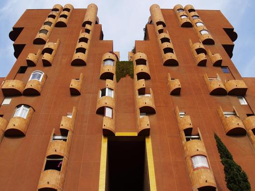 Gebäudekomplex geschaffen von Ricardo Bofill.