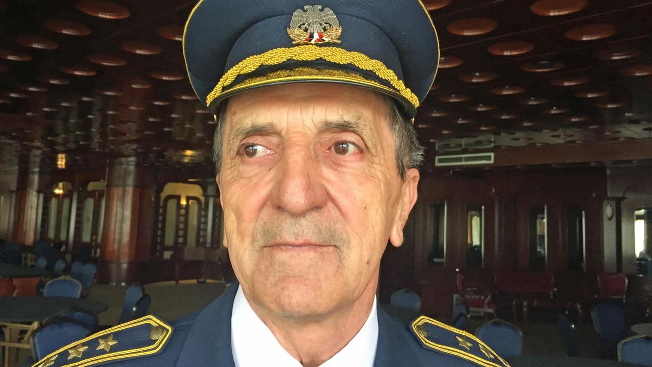 Milovan Milutinovic, heute Vorsitzender der Kriegsveteranen-Assoziation und Ex-Pressesprecher von Ratko Mladic Milovan Milutinovic, heute Vorsitzender der Kriegsveteranen-Assoziation und Ex-Pressesprecher von Ratko Mladic