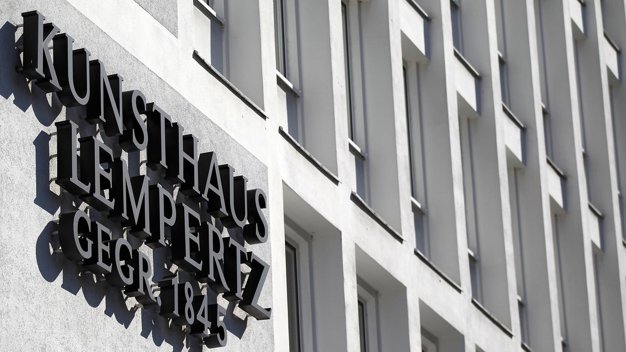 Die Fassade des Auktionshauses Lempertz mit Namensschriftzug in Köln (aufgenommen 2010) Die Fassade des Auktionshauses Lempertz mit Namensschriftzug in Köln (aufgenommen 2010)