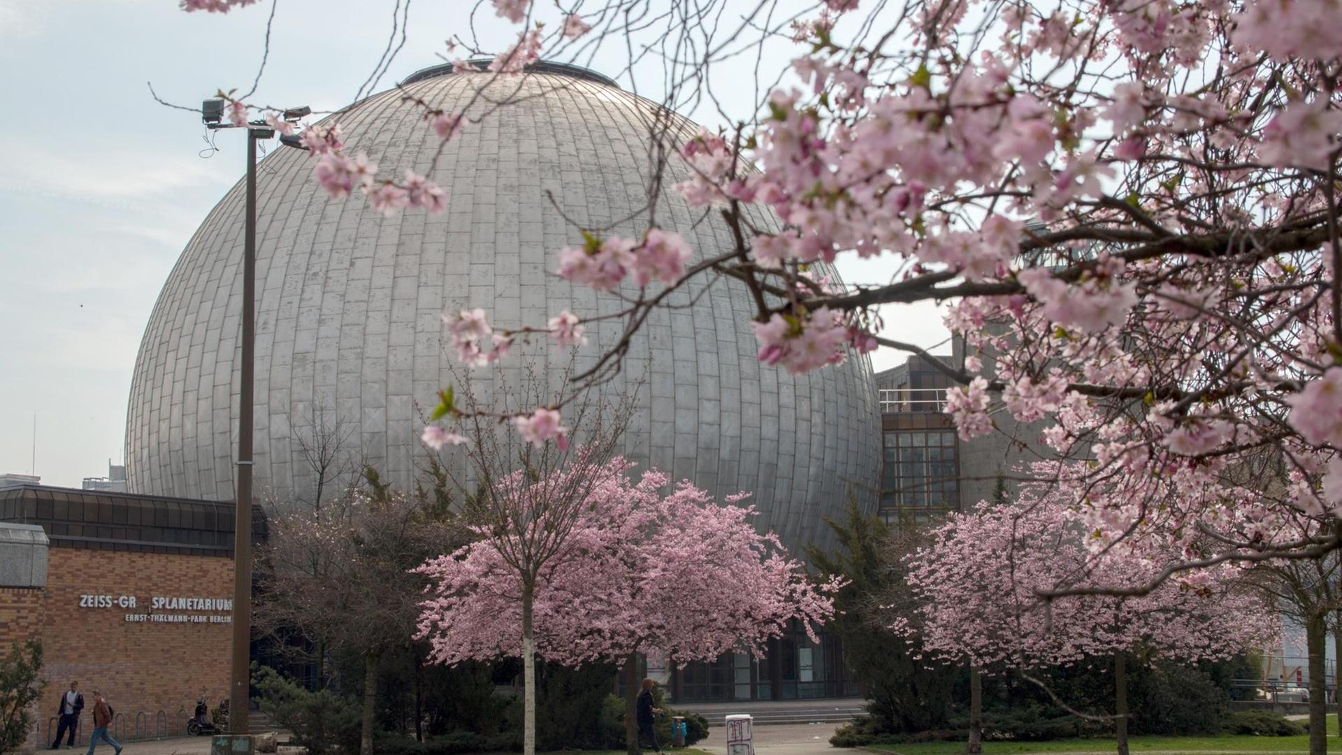 Das Berliner Zeiss-Großplanetarium im Frühjar 2016 Das Berliner Zeiss-Großplanetarium im Frühjar 2016
