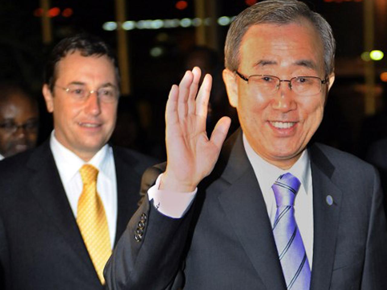 UN-Generalsekretär Ban Ki-Moon (r.) mit Achim Steiner in Nairobi