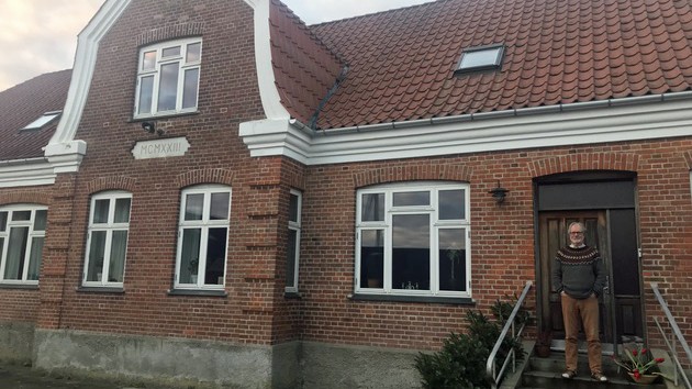 Der dänische EU-Gegner Jørgen Grøn vor seinem Haus in Jütland Der dänische EU-Gegner Jørgen Grøn vor seinem Haus in Jütland