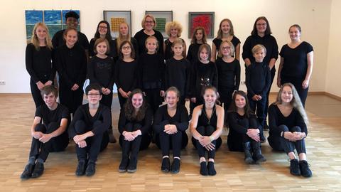 Gruppenbild der Kinder und Jugendlichen des Chores