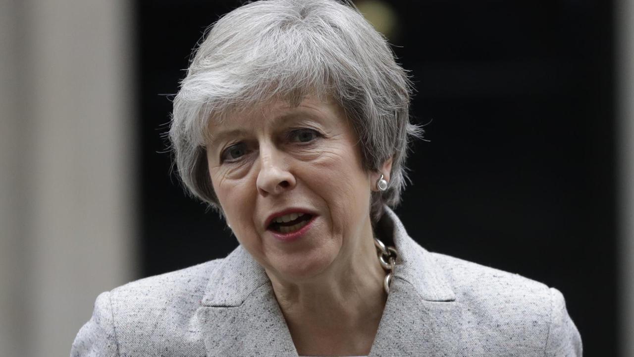 Die britische Premierministerin Theresa May (22.11.2018). Die britische Premierministerin Theresa May (22.11.2018).