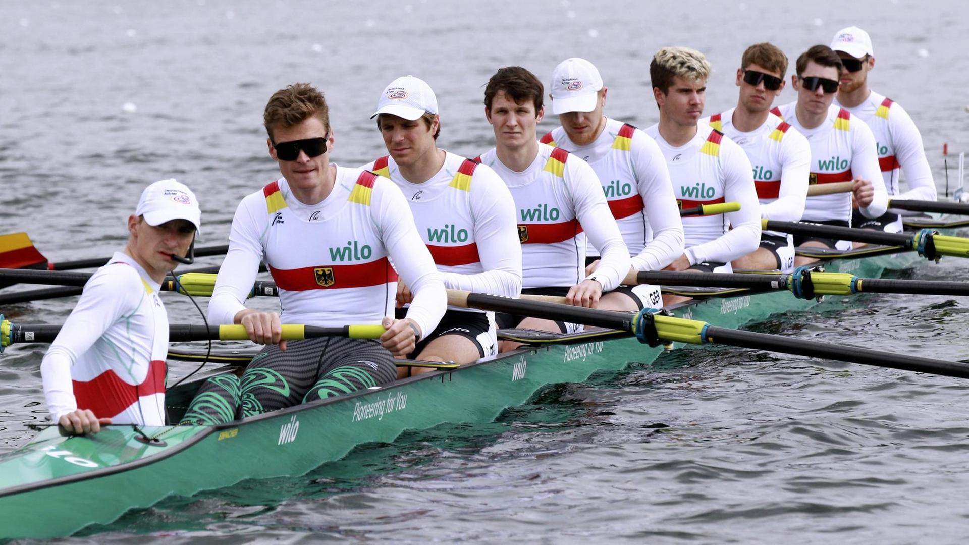 DEUTSCHLAND Achter Maenner Achter M8 Maenner Team Deutschland mit WEISSENFELD Johannes, FOLLERT Laurits, ROGGENSACK Olaf, JOHANNESEN Torben, SCHNEIDER Jakob, JAKSCHIK Malte, SCHMIDT Richard, OCIK Hannes mit Steuermann SAUER Martin Ruder Europameisterschaften 2021 in Varese Italien am 09.April 2021 in Varese *** GERMANY Mens Eight M8 Men Team Germany with WEISSENFELD Johannes, FOLLERT Laurits, ROGGENSACK Olaf, JOHANNESEN Torben, SCHNEIDER Jakob, JAKSCHIK Malte, SCHMIDT Richard, OCIK Hannes with cox SAUER Martin European Rowing Championships 2021 in Varese Italy on 09 April 2021 in Varese DEUTSCHLAND Achter Maenner Achter M8 Maenner Team Deutschland mit WEISSENFELD Johannes, FOLLERT Laurits, ROGGENSACK Olaf, JOHANNESEN Torben, SCHNEIDER Jakob, JAKSCHIK Malte, SCHMIDT Richard, OCIK Hannes mit Steuermann SAUER Martin Ruder Europameisterschaften 2021 in Varese Italien am 09.April 2021 in Varese *** GERMANY Mens Eight M8 Men Team Germany with WEISSENFELD Johannes, FOLLERT Laurits, ROGGENSACK Olaf, JOHANNESEN Torben, SCHNEIDER Jakob, JAKSCHIK Malte, SCHMIDT Richard, OCIK Hannes with cox SAUER Martin European Rowing Championships 2021 in Varese Italy on 09 April 2021 in Varese