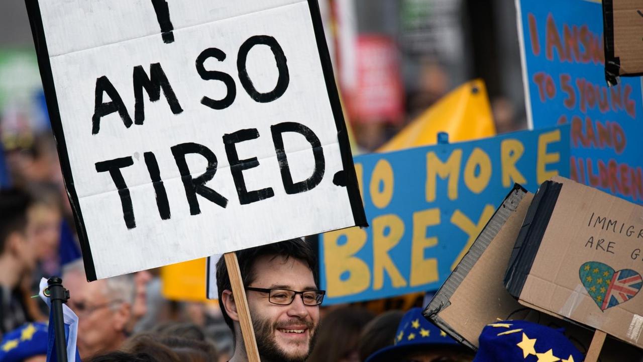 Protestierende gegen den Brexit nehmen an einer Kundgebung in der Innenstadt von London teil. Protestierende gegen den Brexit nehmen an einer Kundgebung in der Innenstadt von London teil.