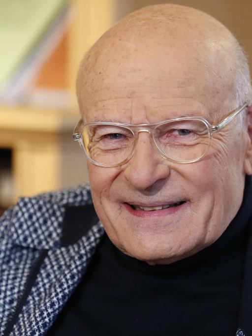 Der Regisseur Volker Schlöndorff in seinem Haus in Potsdam