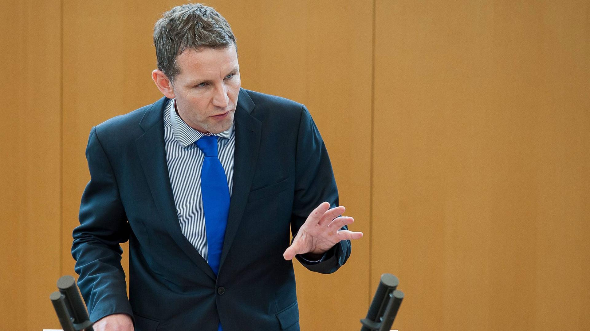 Björn Höcke im Landtag von Thüringen. Björn Höcke im Landtag von Thüringen.