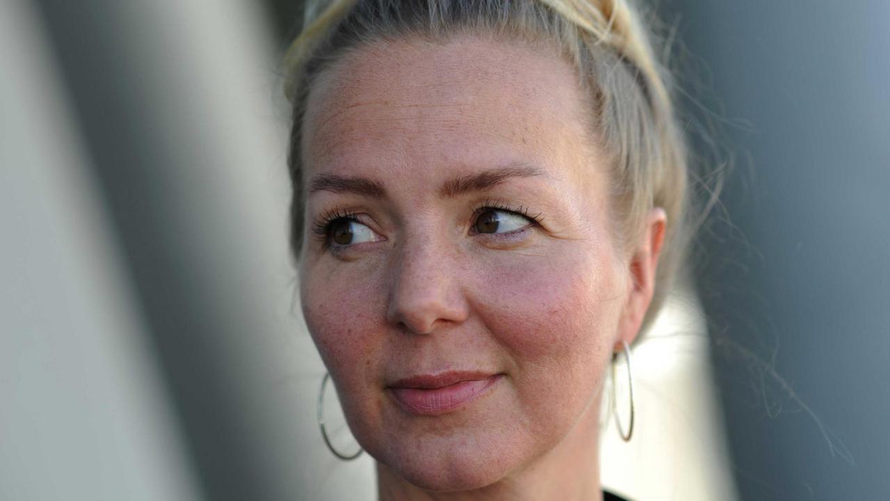 Die Krimi-Autorin Simone Buchholz präsentiert ihren Kiez auf St. Pauli Die Krimi-Autorin Simone Buchholz präsentiert ihren Kiez auf St. Pauli