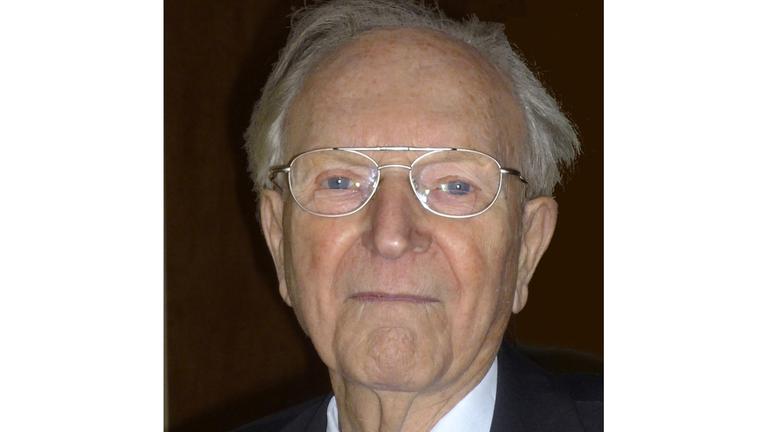 Hans-Heinrich Voigt, Grandseigneur der deutschen Astronomie Hans-Heinrich Voigt, Grandseigneur der deutschen Astronomie