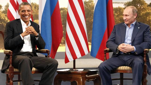 US-Präsident Barack Obama und Russlands Präsident Wladimir Putin während eines Treffens der G-8-Gruppe in Irland.