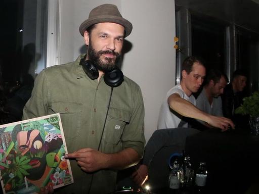 DJ Phonique alias Michael Vater praesentiert sein 4. Album Green Supreme am 11.03.2017 in Berlin.