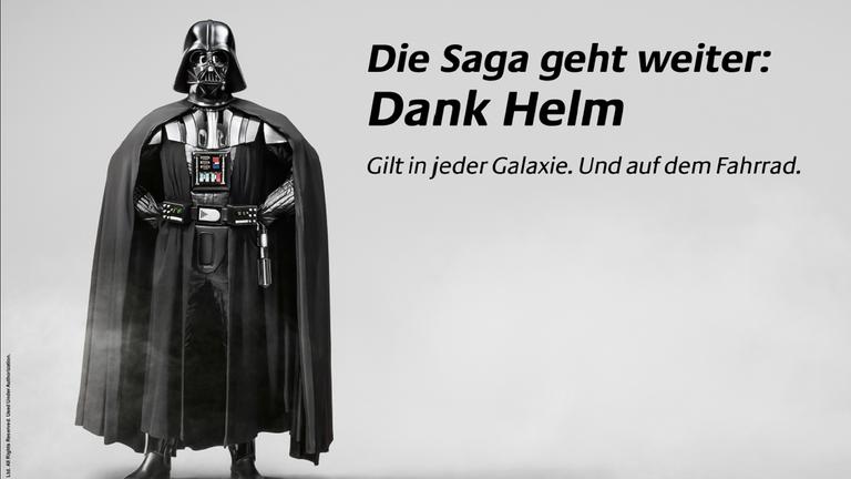 Mit der "Star Wars"-Figur Darth Vader wirbt das BMVI für das Tragen von Fahrradhelmen. Mit der "Star Wars"-Figur Darth Vader wirbt das BMVI für das Tragen von Fahrradhelmen.