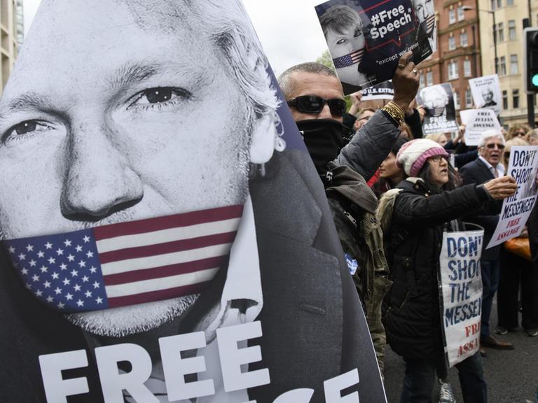Im Mai 2019 protestierten Unterstützer Assange gegen seine drohende Auslieferung an die USA.