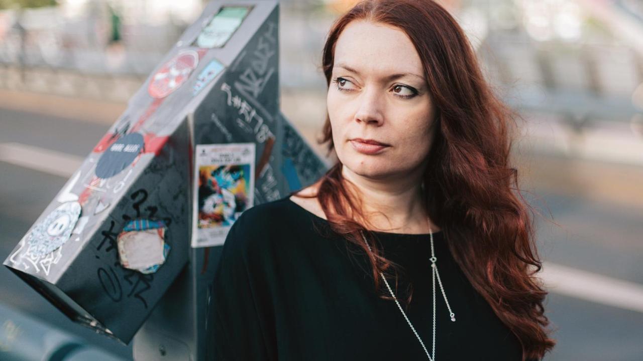 Die Schriftstellerin Zoë Beck Die Schriftstellerin Zoë Beck