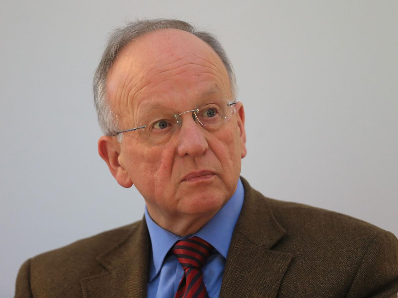 Hermann Onko Aeikens (CDU), Minister für Landwirtschaft und Umwelt des Landes Sachsen-Anhalt Hermann Onko Aeikens (CDU), Minister für Landwirtschaft und Umwelt des Landes Sachsen-Anhalt