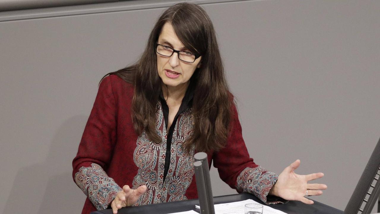 Die verkehrspolitische Sprecherin der SPD-Bundestagsfraktion, Kirsten Lühmann Die verkehrspolitische Sprecherin der SPD-Bundestagsfraktion, Kirsten Lühmann