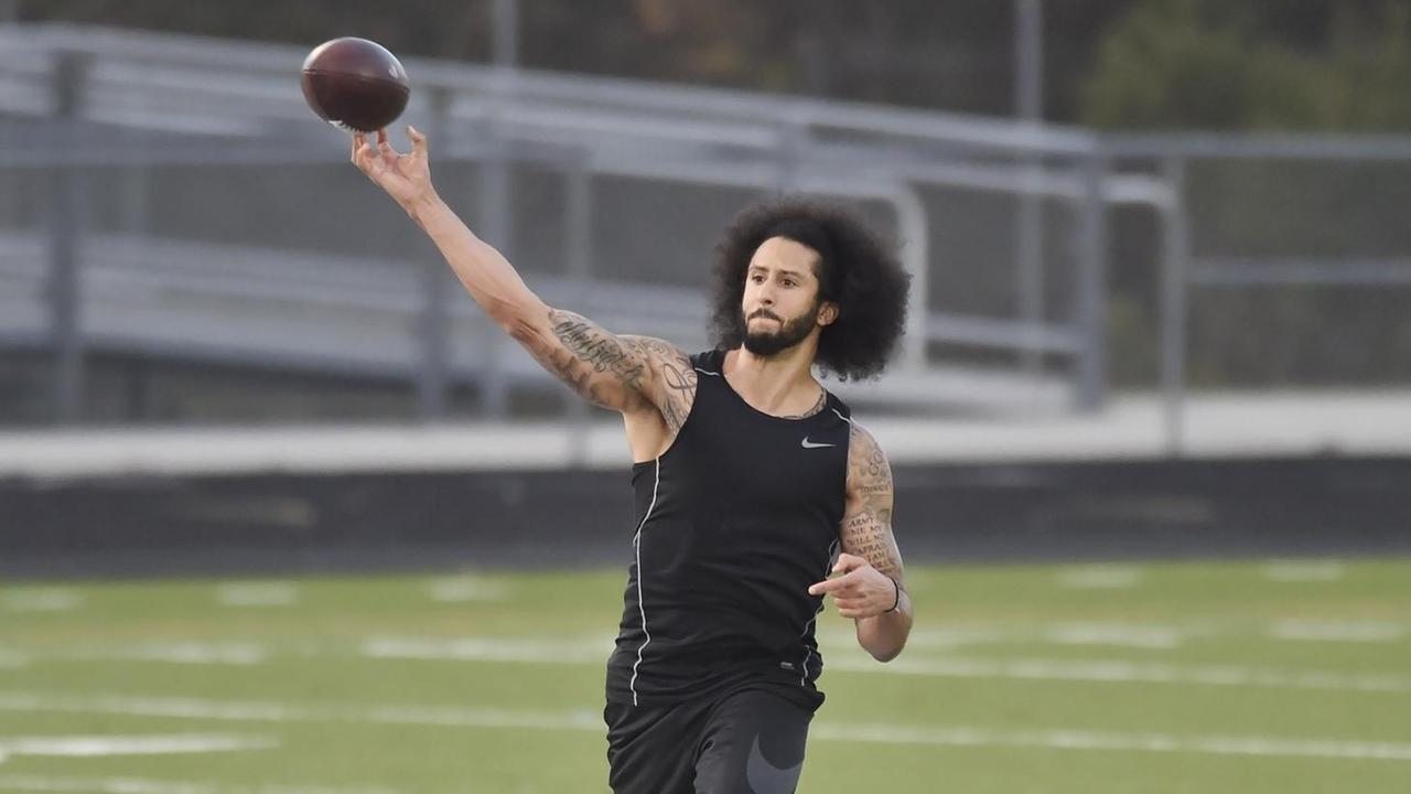 Colin Kaepernick beim öffentlichen Training für die NFL Colin Kaepernick beim öffentlichen Training für die NFL