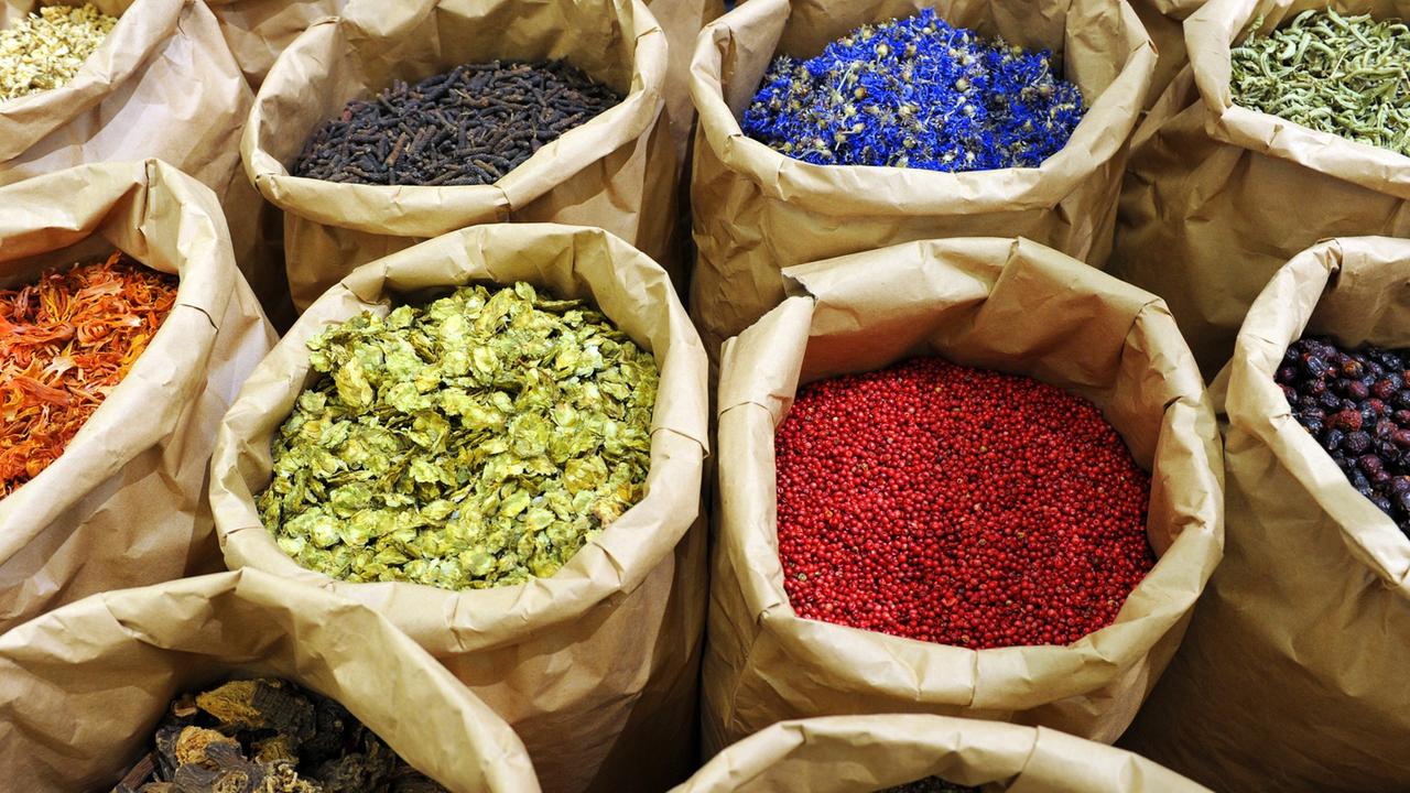 Gewürze und Kräuter Gewürze und Kräuter