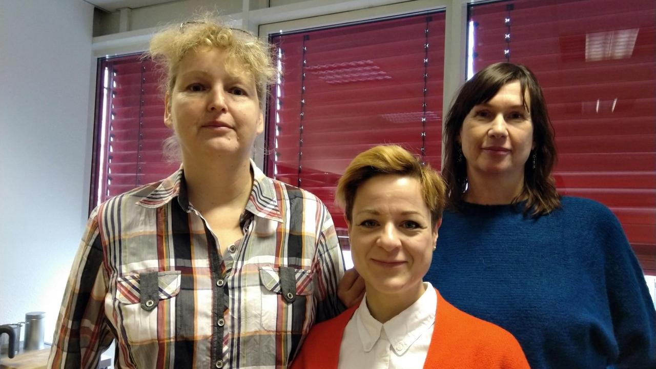 Porträt von Kathy Pohl, Tina Jürgens und Vanessa Salata. Porträt von Kathy Pohl, Tina Jürgens und Vanessa Salata.