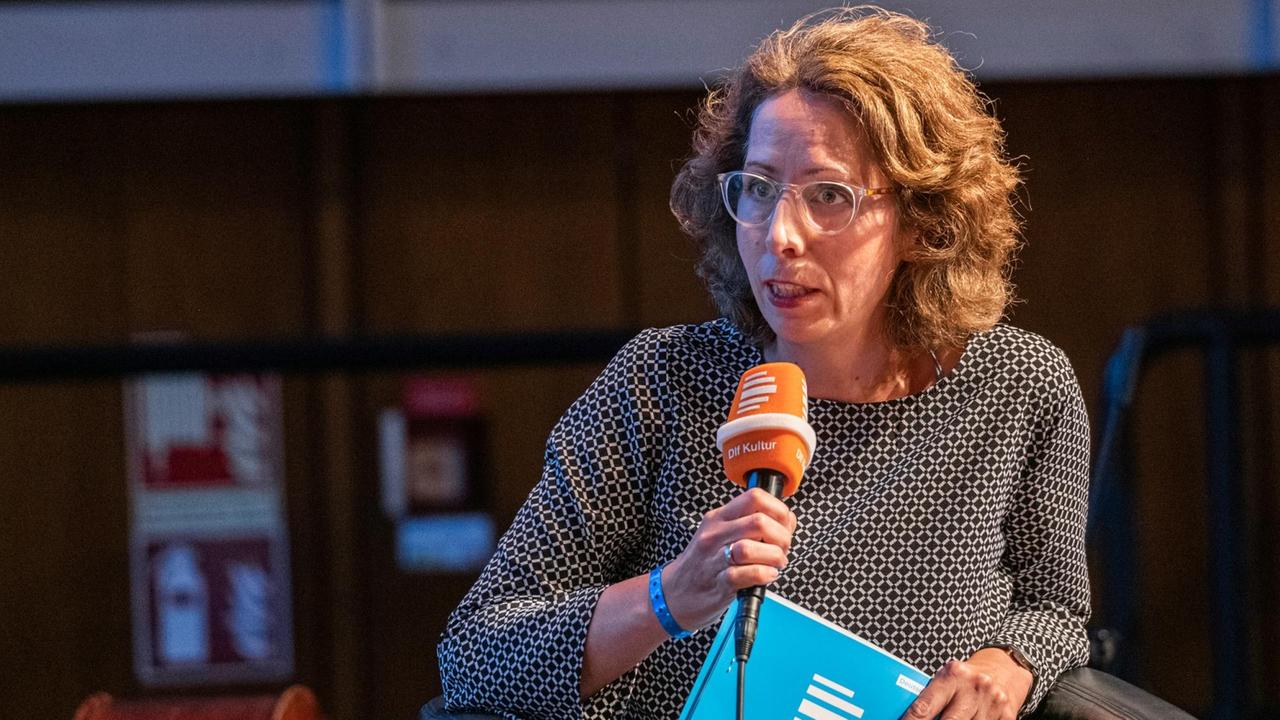 Sandra Schulz beim 5. Kölner Forum für Journalismuskritik Sandra Schulz beim 5. Kölner Forum für Journalismuskritik