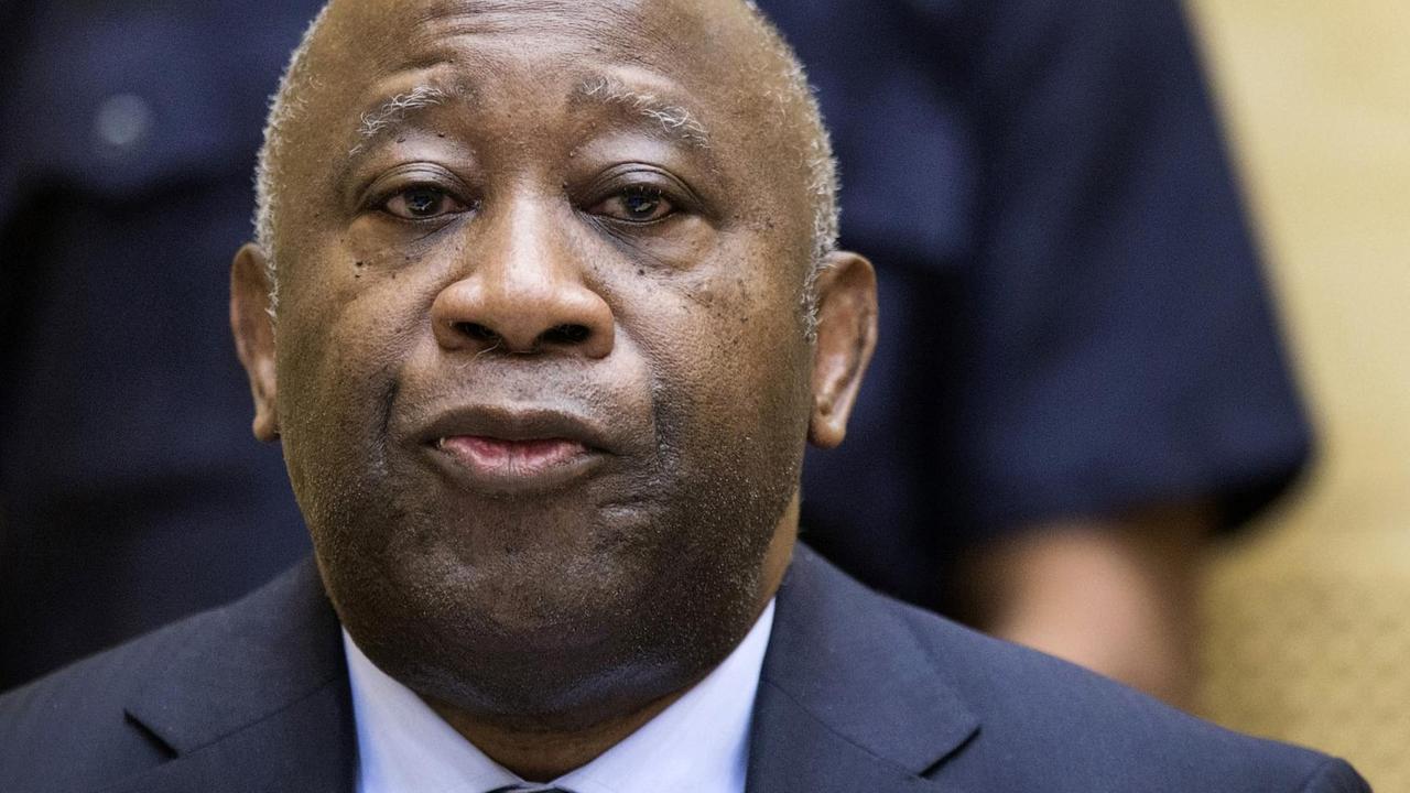 Der ehemalige Präsident der Elfenbeinküste, Laurent Gbagbo, vor dem Internationalen Strafgerichtshof in Den Haag.
Der ehemalige Präsident der Elfenbeinküste, Laurent Gbagbo, vor dem Internationalen Strafgerichtshof in Den Haag.