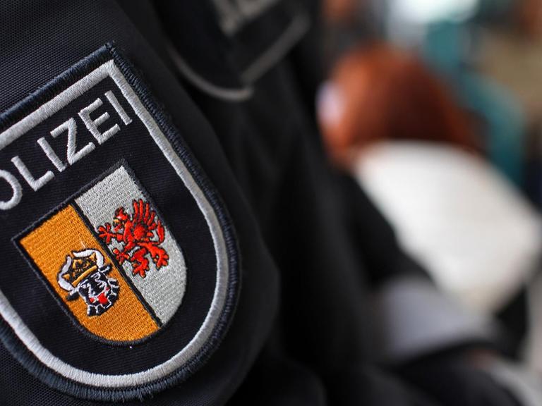 Ein Polizei-Kontaktbeamter in Neubrandenburg
