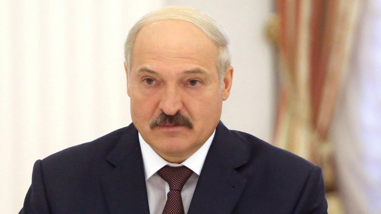 Der weißrussische Präsident Alexander Lukaschenko während einer Pressekonferenz. Der weißrussische Präsident Alexander Lukaschenko während einer Pressekonferenz.