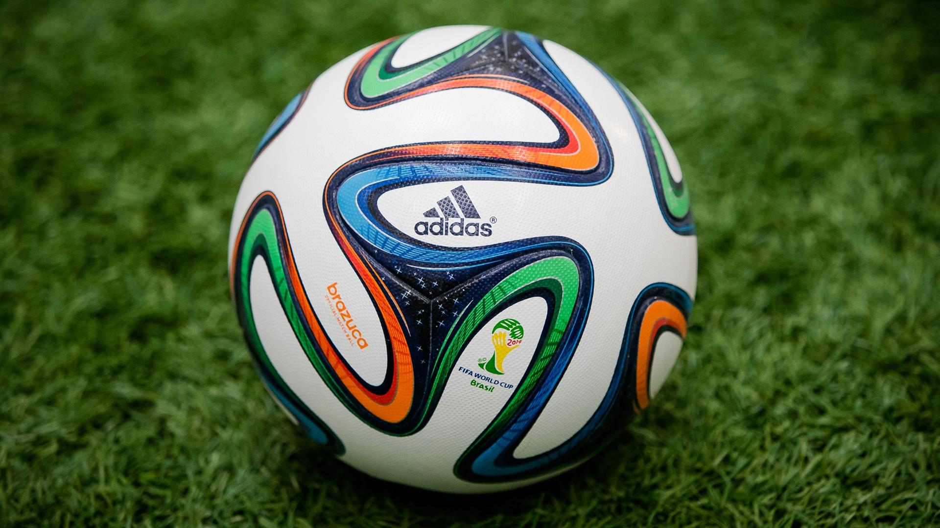 WM-Spielball aus Brasilien: Natürlich von Adidas