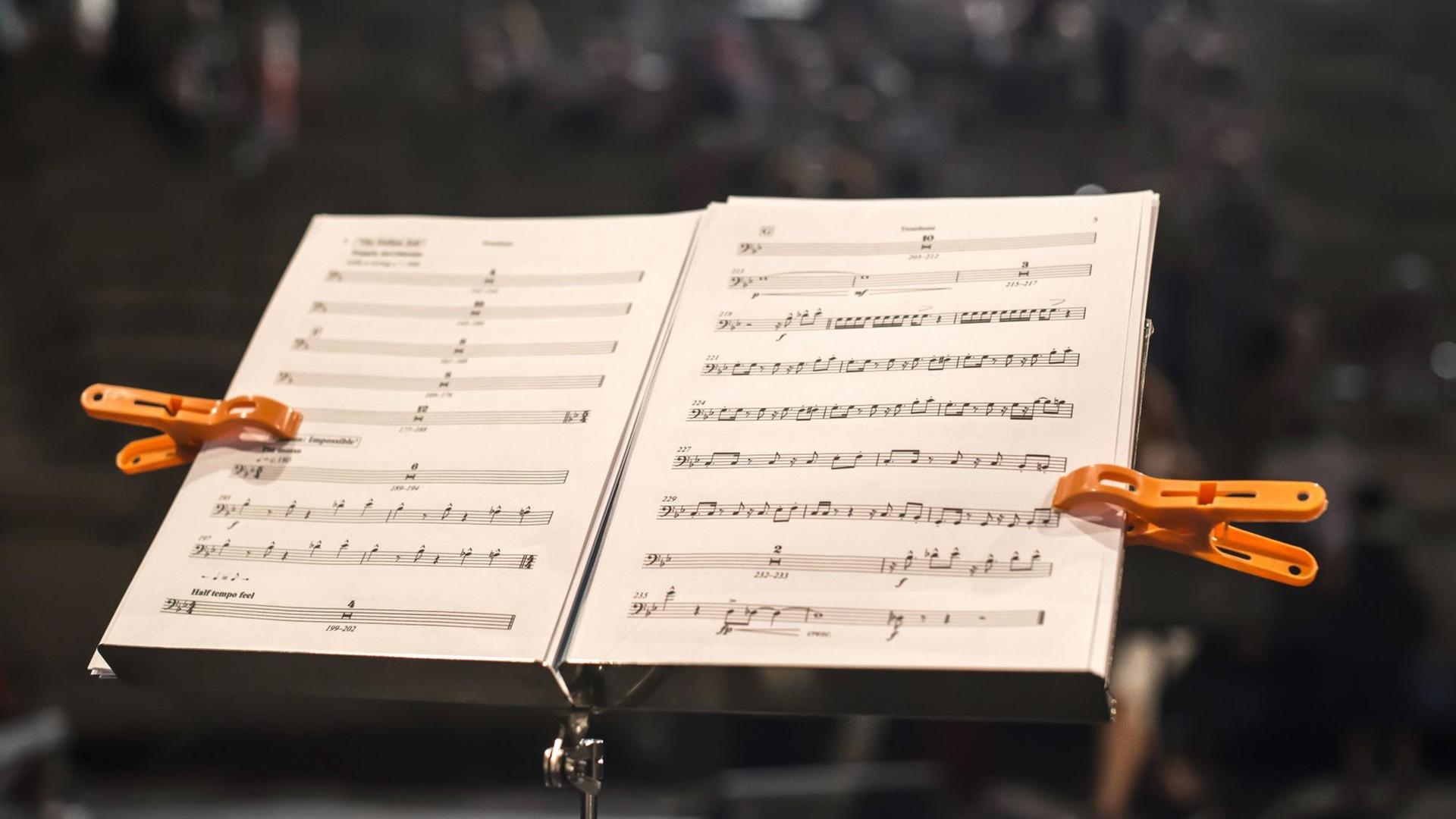 In der Kulturerbe-Liste: Lieder der deutschen Arbeiterbewegung. In der Kulturerbe-Liste: Lieder der deutschen Arbeiterbewegung.