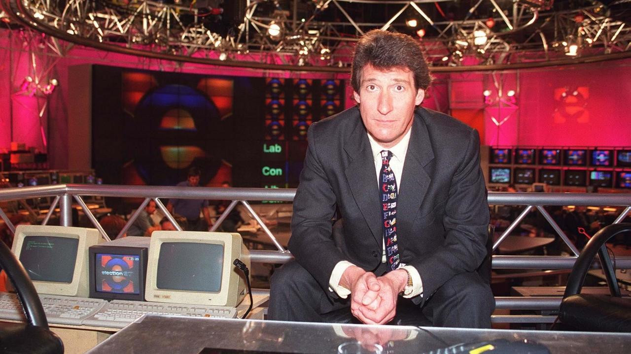 Jeremy Paxman 1997 in einem BBC-Studio