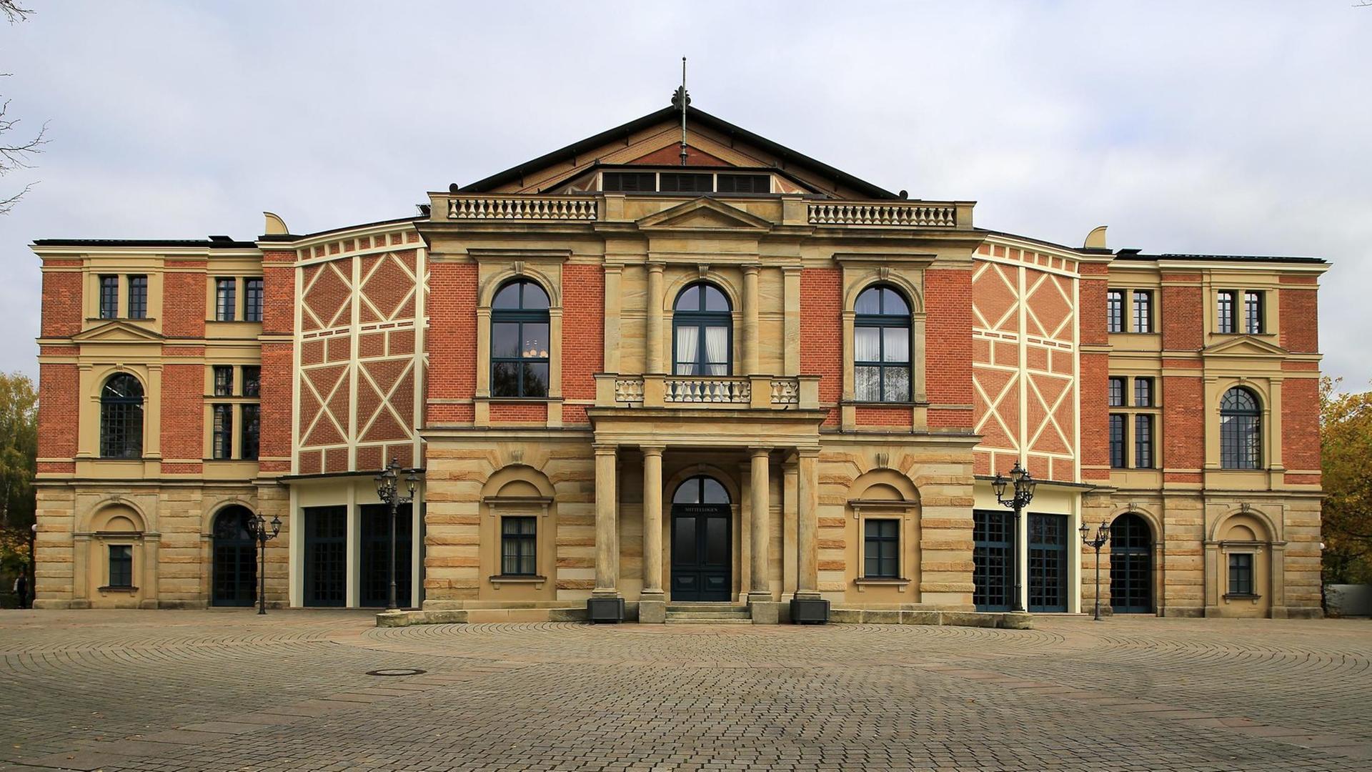 Das Festspielhaus in Bayreuth Das Festspielhaus in Bayreuth