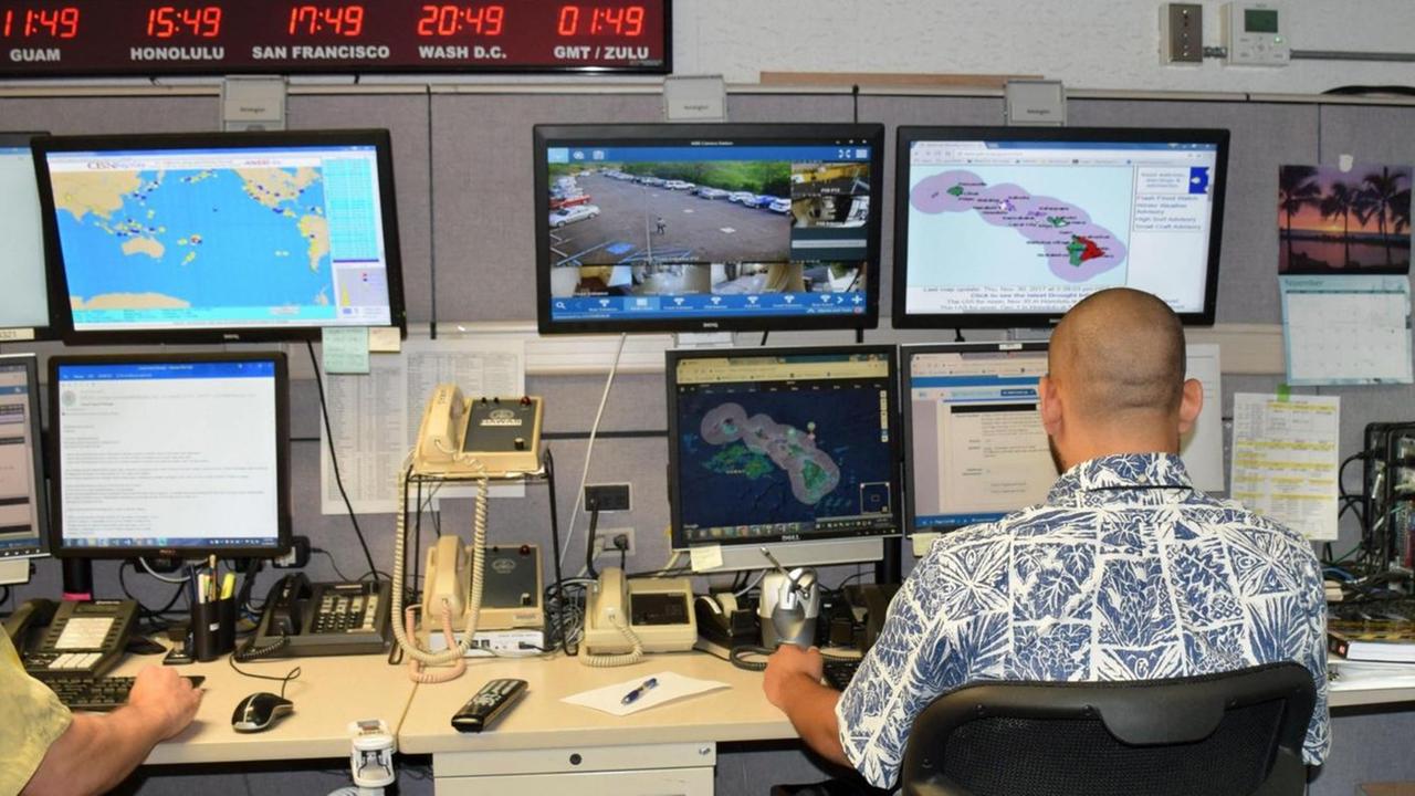Raketenalarmsystem in Honolulu im November 2017, wenige Monate vor dem Raketen-Fehlalarm auf Hawaii im Januar 2018 Raketenalarmsystem in Honolulu im November 2017, wenige Monate vor dem Raketen-Fehlalarm auf Hawaii im Januar 2018