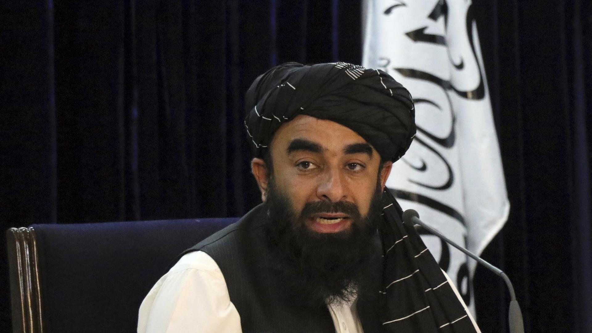 Das ist Taliban-Sprecher Zabihullah Mujahid 