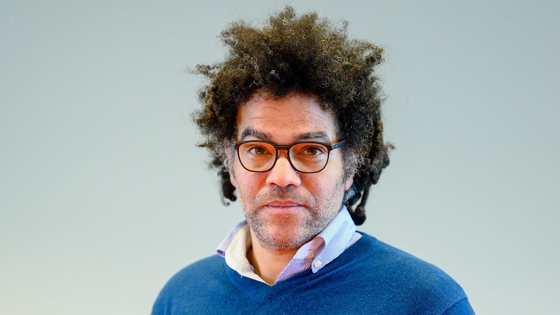 Porträt von Ijoma Mangold. Porträt von Ijoma Mangold.