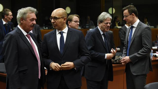 Beim EU-Außenministertreffen (v. l. n. r.): Jean Asselborn (Luxemburg), Harlem Desir (Frankreich), Paolo Gentiloni (Italien) und Peter Szijjarto (Ungarn)