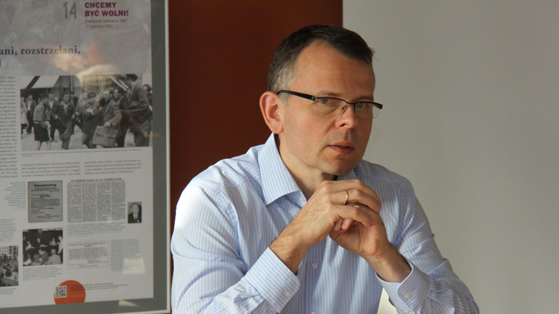Krzysztof Ruchniewicz, Direktor des WillyBrandt-Zentrums für Deutschschland- und Europastudien der Universität Breslau. Krzysztof Ruchniewicz, Direktor des WillyBrandt-Zentrums für Deutschschland- und Europastudien der Universität Breslau.