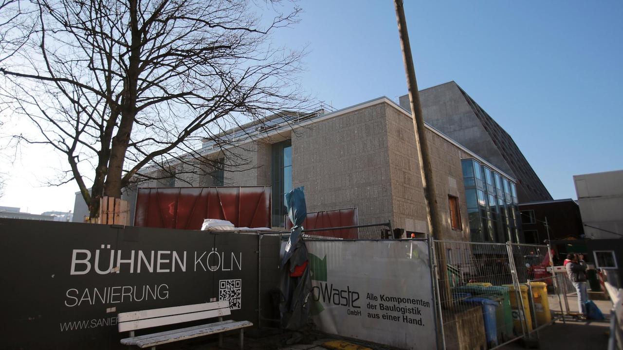 Die Baustelle der Oper, fotografiert am 27.11.2015 in Köln (Nordrhein-Westfalen).