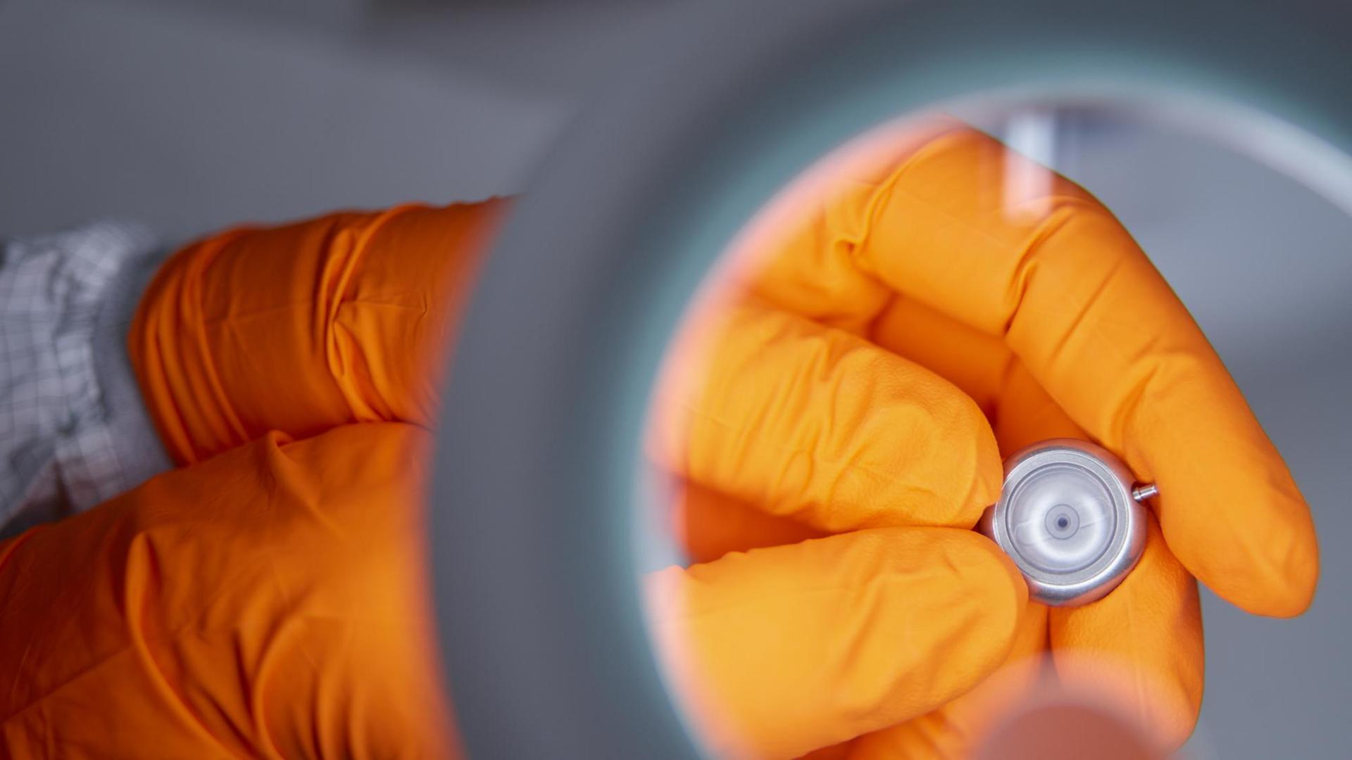 Die Medizintechnik-Firma Miethke produziert in Brandenburg in liefert in alle Welt. Die Medizintechnik-Firma Miethke produziert in Brandenburg in liefert in alle Welt.