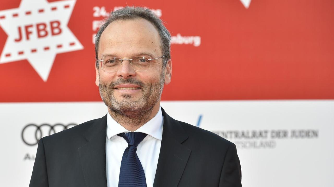 Der Beauftragte der Bundesregierung für jüdisches Leben in Deutschland und den Kampf gegen Antisemitismus, Felix Klein, während des Jüdischen Filmfests Berlin und Brandenburg 2018. Der Beauftragte der Bundesregierung für jüdisches Leben in Deutschland und den Kampf gegen Antisemitismus, Felix Klein, während des Jüdischen Filmfests Berlin und Brandenburg 2018.