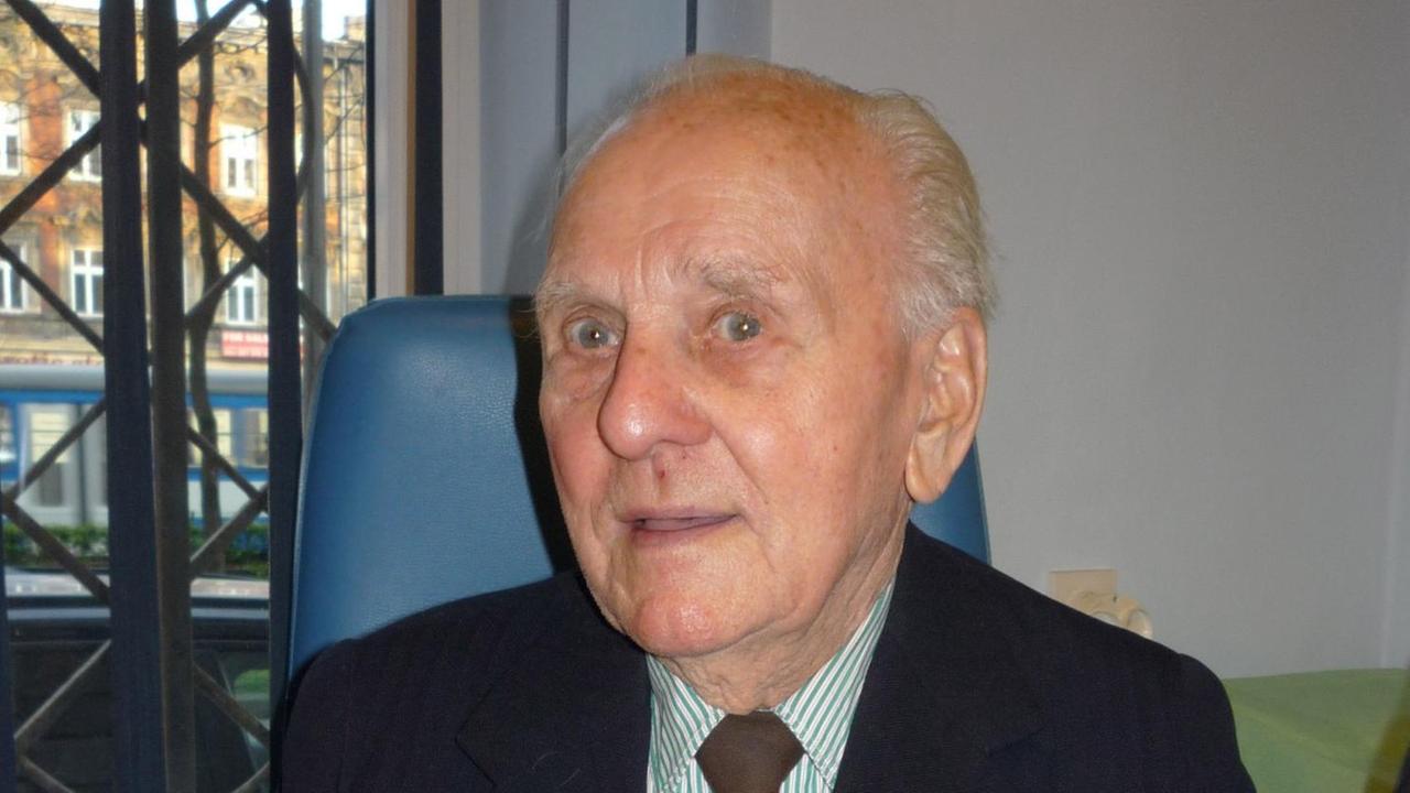 Jozef Paczynski hat das Konzentrationslager Auschwitz überlebt. Jozef Paczynski hat das Konzentrationslager Auschwitz überlebt.