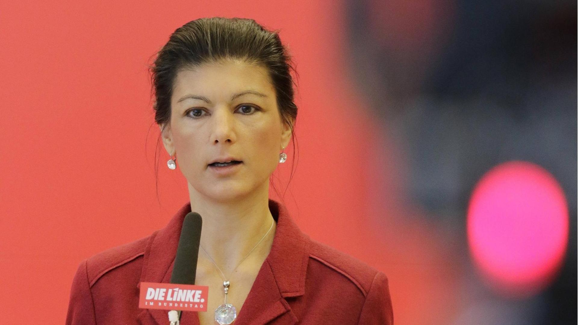 Die Fraktionsvorsitzende der Linken im Bundestag, Sahra Wagenknecht. Die Fraktionsvorsitzende der Linken im Bundestag, Sahra Wagenknecht.