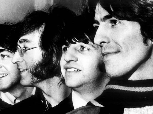 Die Konterfeis der Beatles nebeneinander
