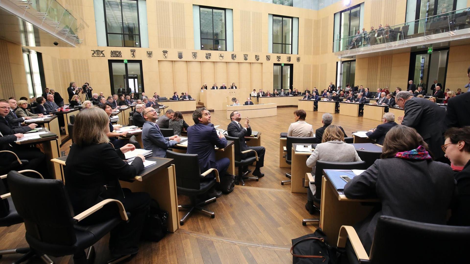 Der Bundesrat in Berlin tagt. Der Bundesrat in Berlin tagt.