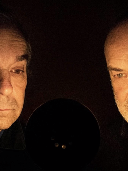 Porträt der beiden Musiker Brian und Roger Eno.